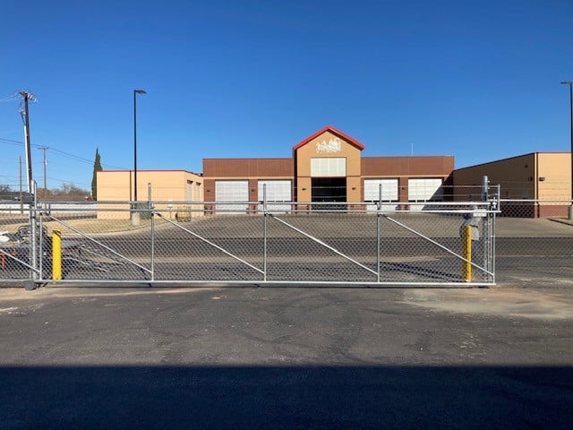 commercial gate service